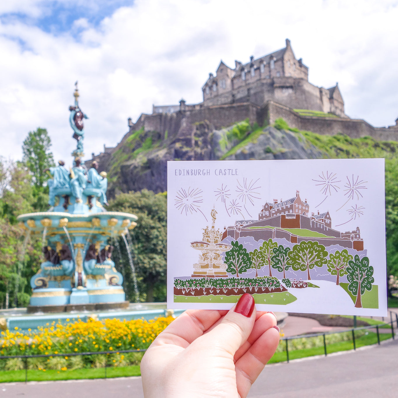 Edinburgh Castle Postcard - Victoria Rose Ball